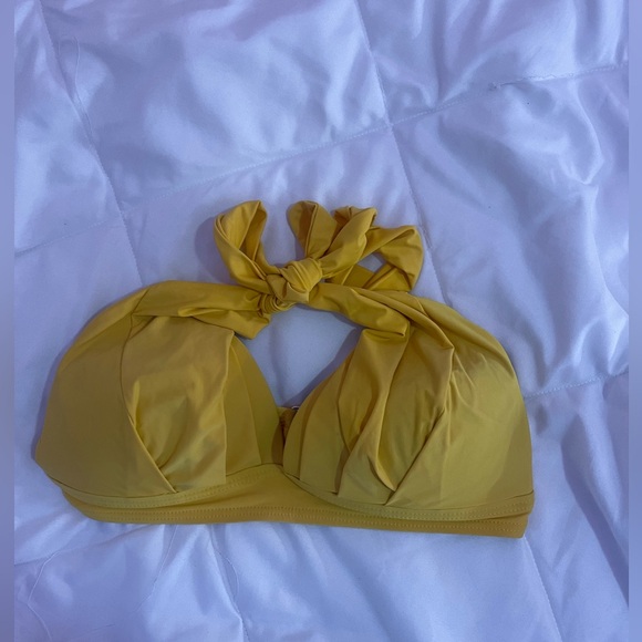 Small Yellow Bathing Suit Top! 💛 - Picture 1 of 3